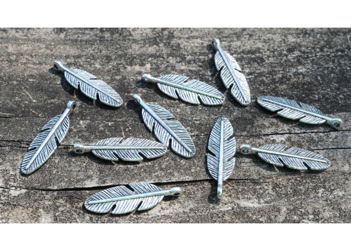 Antique Silver Metal Feathers - 20 Pieces