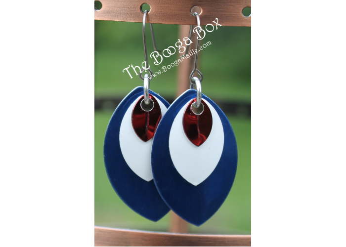 3 Scales Earring - Anodized Aluminum 3 Scales Earring - Anodized Aluminum
